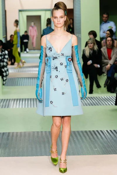 Look 35